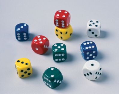 Dés en plastique 16mm (pq de 10 pces)